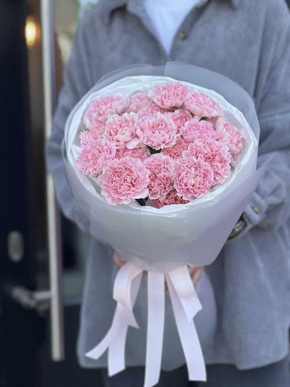 Моно из розовых диантусов